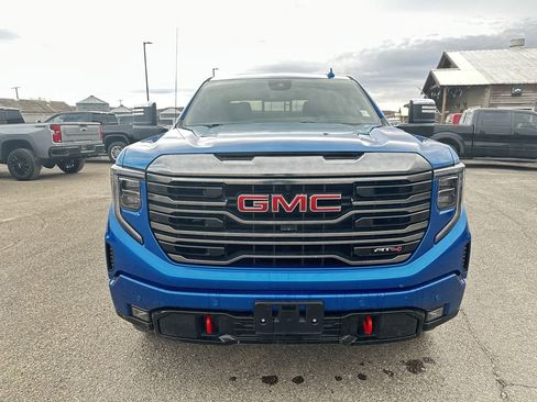 Used 2023 GMC Sierra 1500 AT4 w/ Technology Package image 2
