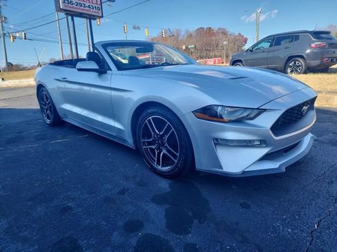 Used 2018 Ford Mustang Premium RWD image 14