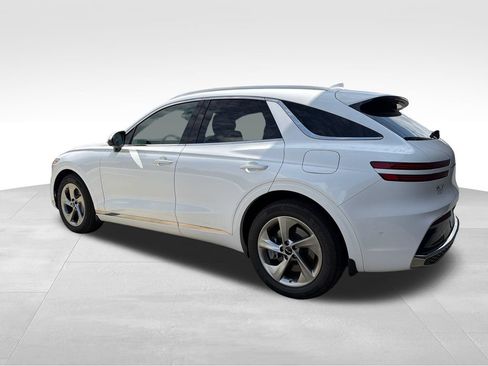 Certified 2026 Genesis GV70 2.5T Advanced AWD/4WD image 3