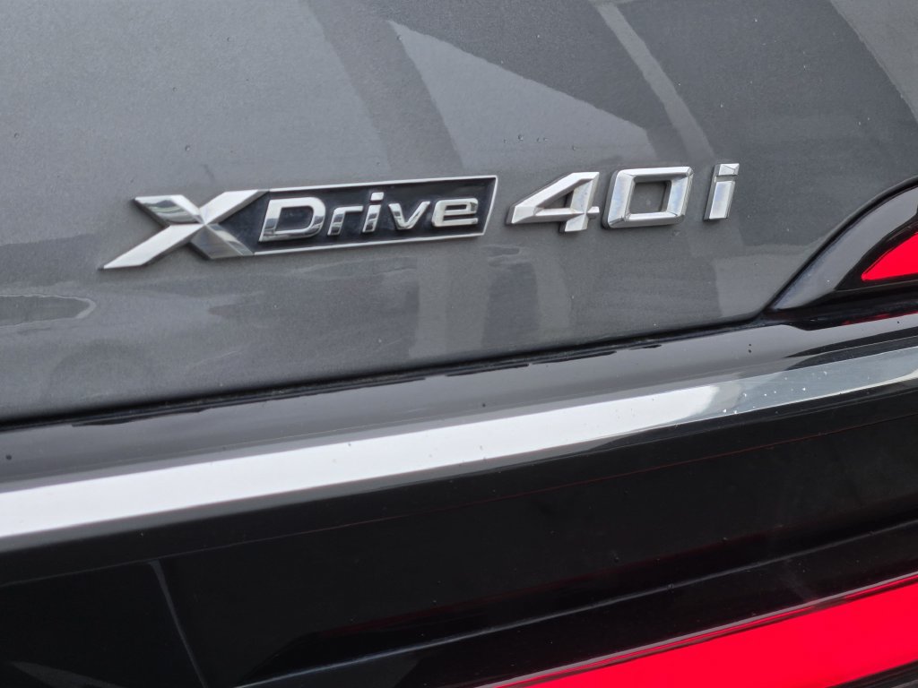 Used 2024 BMW X7 xDrive40i w/ Executive Package AWD/4WD image 13
