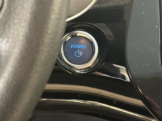 Used 2020 Toyota Prius LE AWD/4WD image 24