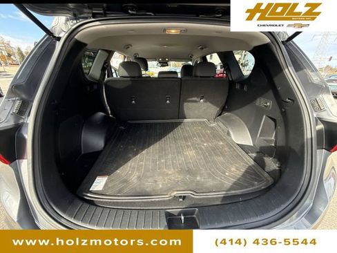 Used 2019 Hyundai Santa Fe SEL image 24