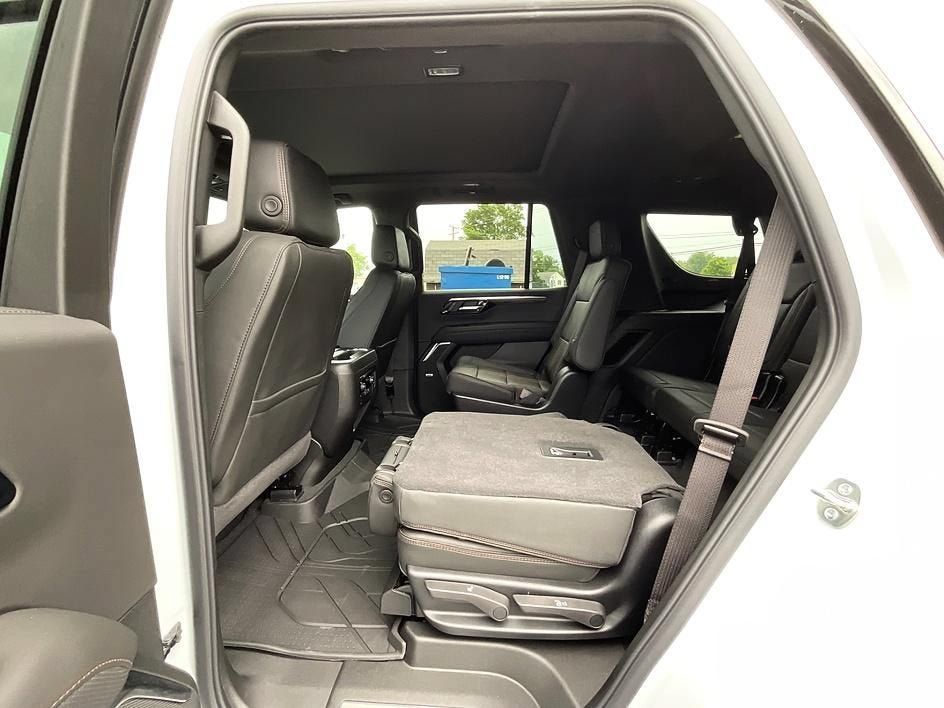 New 2026 Chevrolet Tahoe High Country w/ Sun And Tow Package AWD/4WD image 27