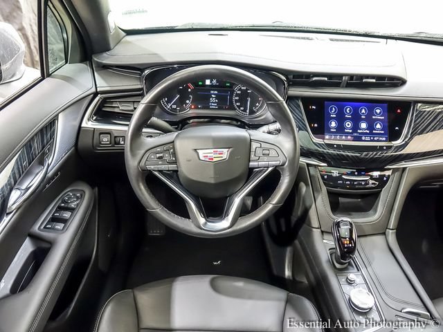 Certified 2024 Cadillac XT6 Premium Luxury FWD image 2