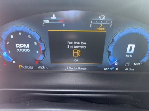 New 2025 Ford Bronco Outer Banks w/ Sasquatch Package image 13