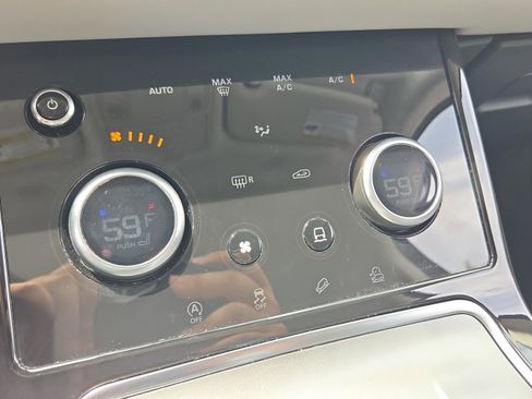 Used 2022 Land Rover Range Rover Evoque S AWD/4WD image 19
