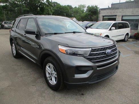 Used 2020 Ford Explorer XLT w/ Comfort Package AWD/4WD image 1
