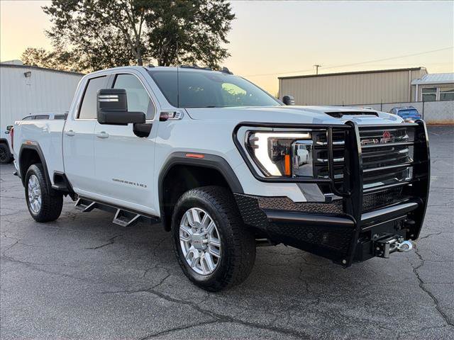 Used 2024 GMC Sierra 2500 SLE w/ SLE Value Package; AWD/4WD image 2