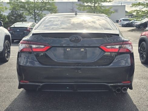 Used 2022 Toyota Camry SE AWD/4WD image 6