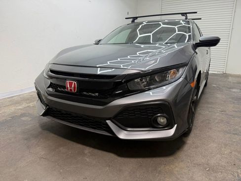 Used 2019 Honda Civic Sport image 2