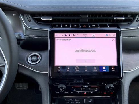 Used 2024 Jeep Grand Cherokee Limited image 6