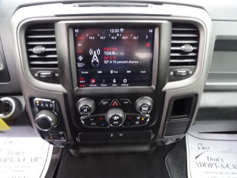 Used 2020 RAM 1500 4x4 Crew Cab w/ Night Edition w/ Wheel & Sound Group image 19