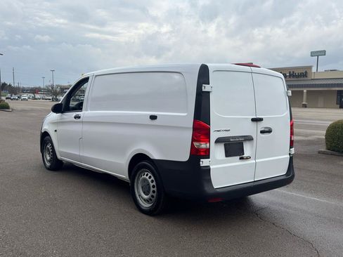 Used 2016 Mercedes-Benz Metris image 3