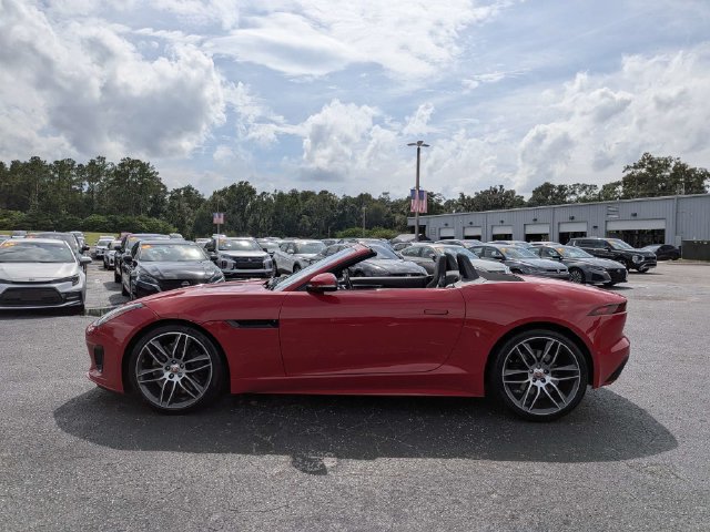 Used 2018 Jaguar F-TYPE R-Dynamic RWD image 12