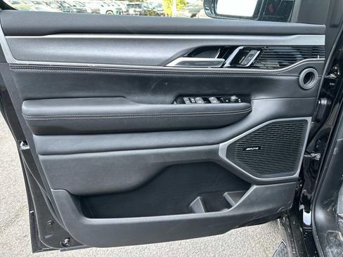 New 2026 Jeep Grand Wagoneer 4WD image 8