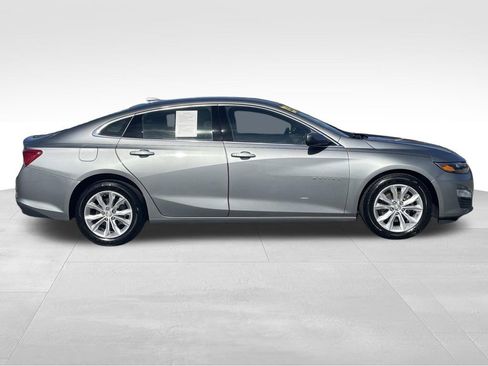 Used 2023 Chevrolet Malibu LT image 2