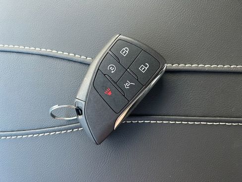 New 2026 GMC Acadia Elevation image 33