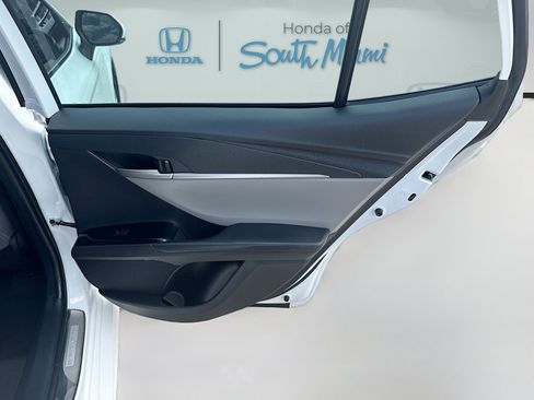 Used 2025 Toyota Camry LE FWD image 30