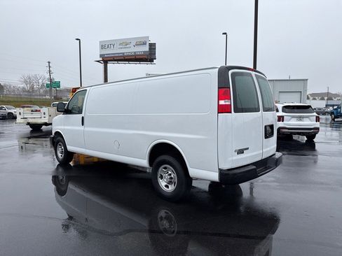 Used 2022 Chevrolet Express 2500 Extended w/ Driver Convenience Package image 5