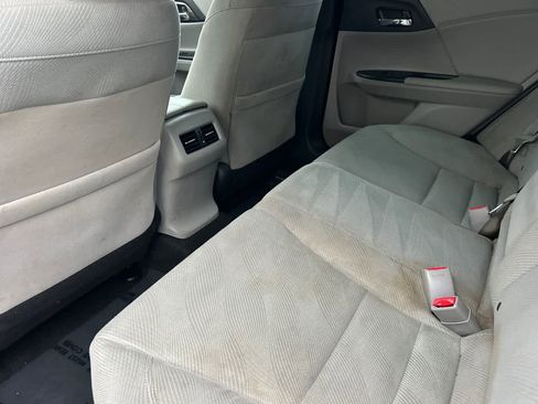 Used 2016 Honda Accord EX image 4