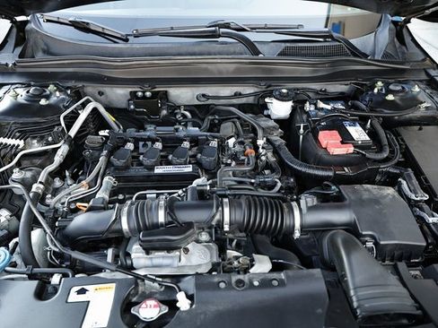 Used 2019 Honda Accord Sport image 29