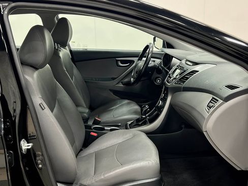 Used 2015 Hyundai Elantra Limited FWD image 31