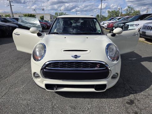 Used 2016 MINI Cooper S image 3