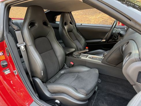 Used 2010 Nissan GT-R Premium AWD/4WD image 38