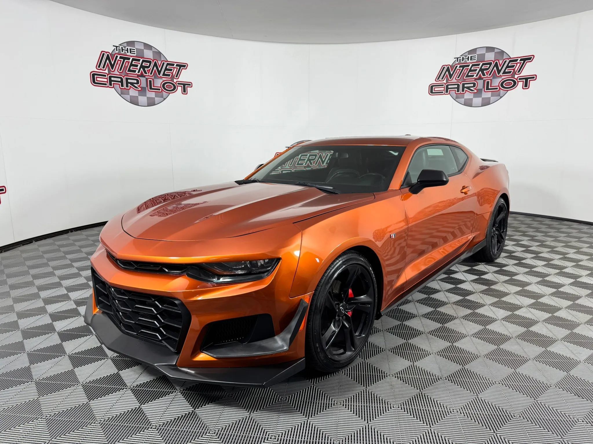 Used 2022 Chevrolet Camaro LT w/ RS Package RWD image 3