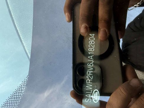 Used 2018 Land Rover Range Rover Sport HSE image 26