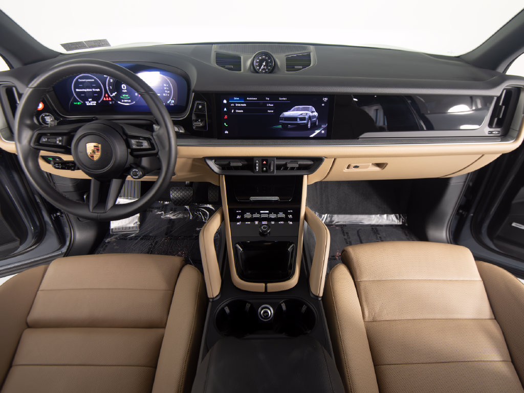 Certified 2026 Porsche Cayenne E-Hybrid AWD/4WD image 27