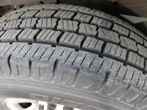 Used 2011 GMC Savana 3500 image 29