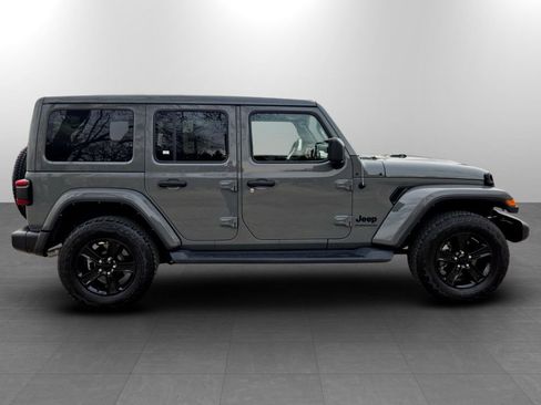 Used 2023 Jeep Wrangler Altitude image 5