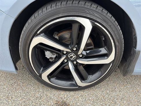 Used 2022 Honda Accord Sport image 9