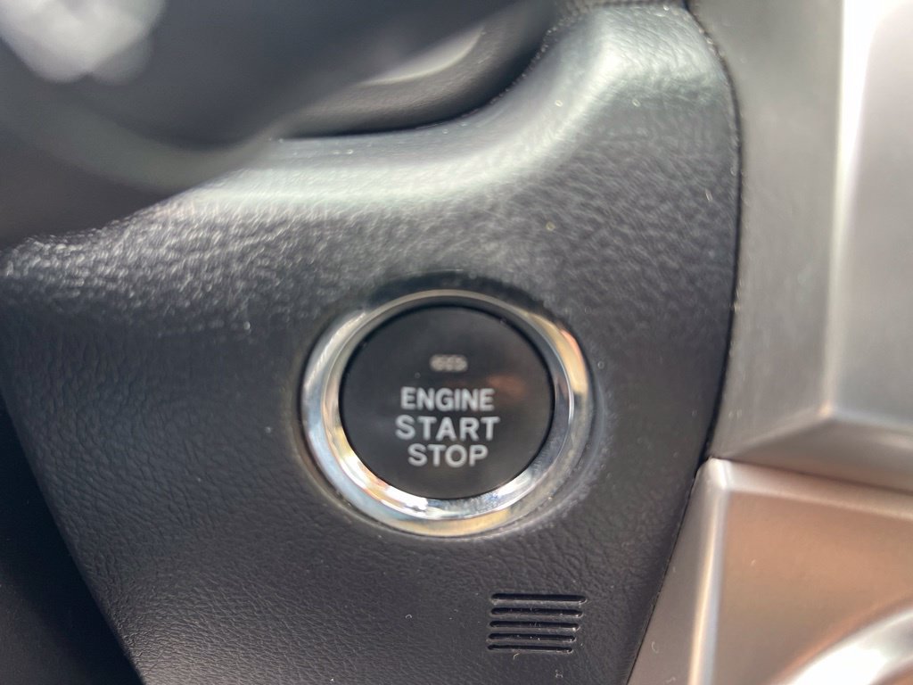 Used 2016 Toyota 4Runner Limited AWD/4WD image 38
