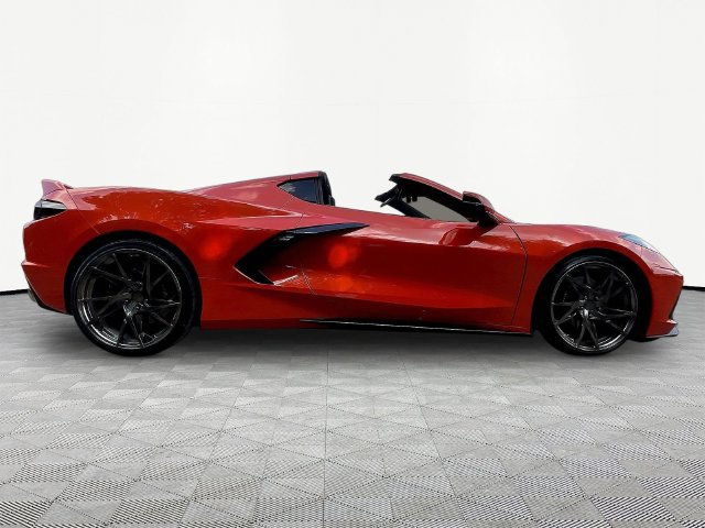 Used 2021 Chevrolet Corvette Stingray Preferred Cpe w/ Z51 Performance Package RWD image 4