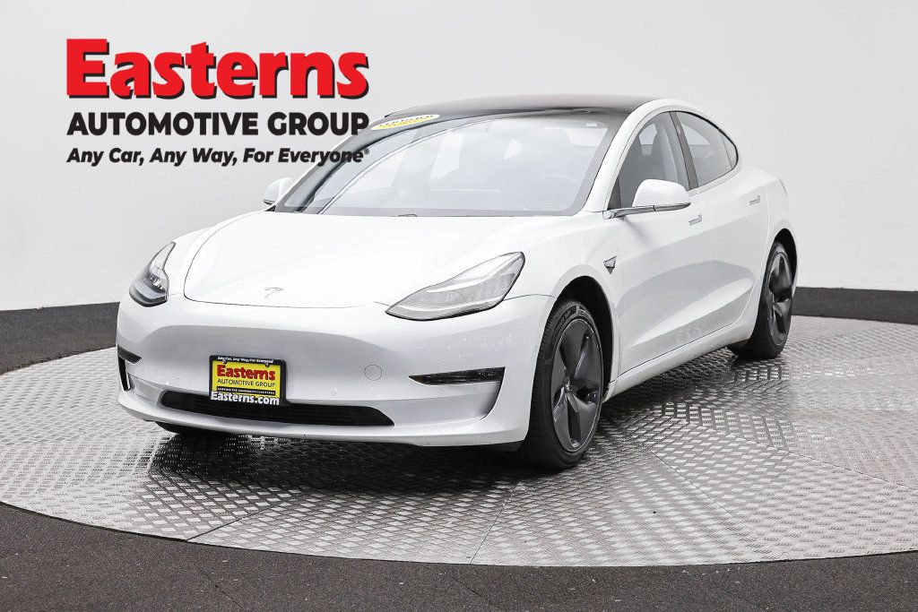 Used 2018 Tesla Model 3 Mid Range RWD image 1