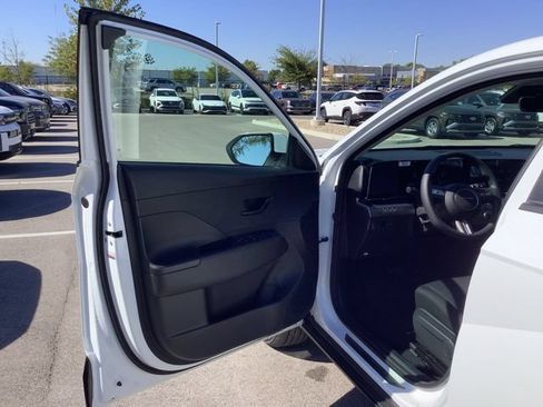 Certified 2026 Hyundai Kona SE AWD/4WD image 29