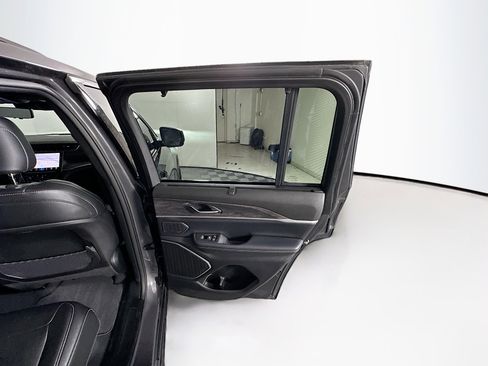 Used 2024 Jeep Grand Cherokee Limited 4xe w/ Luxury Tech Group II image 32