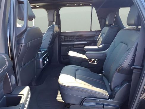 Used 2024 Ford Expedition Max Platinum image 26