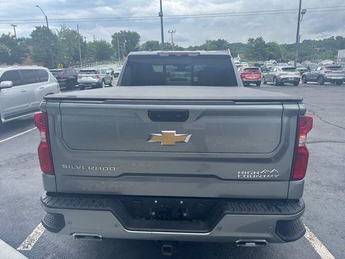 Used 2026 Chevrolet Silverado 1500 High Country AWD/4WD image 5