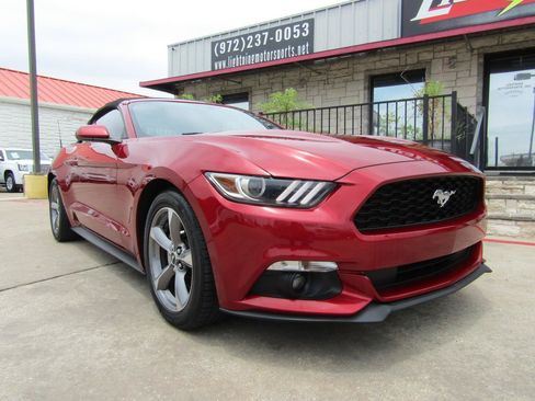 Used 2017 Ford Mustang Convertible w/ Equipment Group 051A RWD image 7