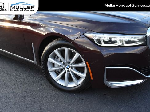Used 2020 BMW 750i xDrive w/ Executive Package image 3