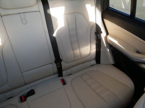 Used 2021 BMW X5 xDrive45e w/ Executive Package image 14