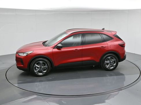 Used 2025 Ford Escape ST-Line w/ Equipment Group 301A image 46