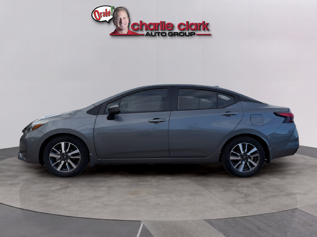 Used 2025 Nissan Versa SV w/ Trunk Package FWD image 2
