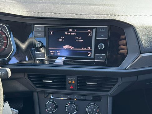 Used 2019 Volkswagen Jetta S image 31