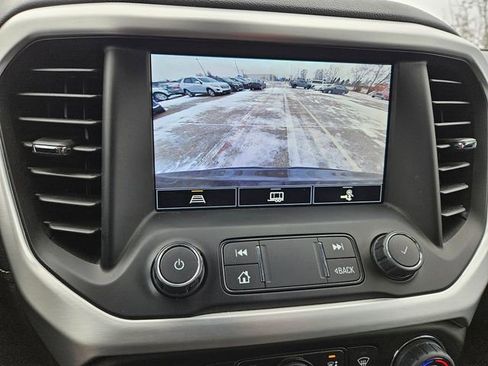 Used 2023 GMC Acadia SLE w/ Driver Convenience Package image 14