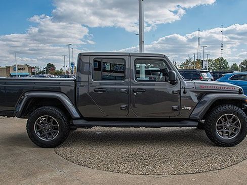 Used 2021 Jeep Gladiator Overland w/ Popular Equipment Package image 6