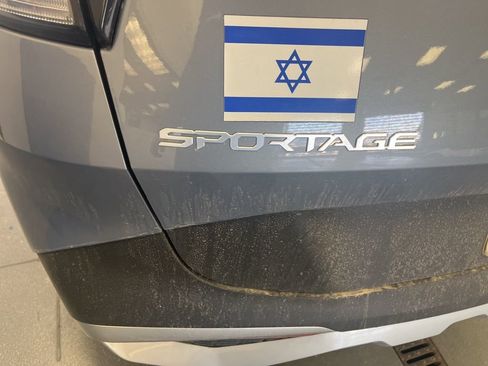 Used 2023 Kia Sportage EX image 8